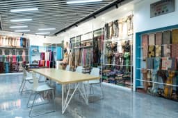 How to Choose the Right Jacquard Scarf for Your Brand