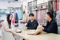 ODM vs OEM: Which Service Is Right for Your Scarf Business?